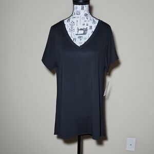 LuLaRoe Christy T Solid Black Loose-Fitted V-Neck Short Sleeve Shirt UNICORN